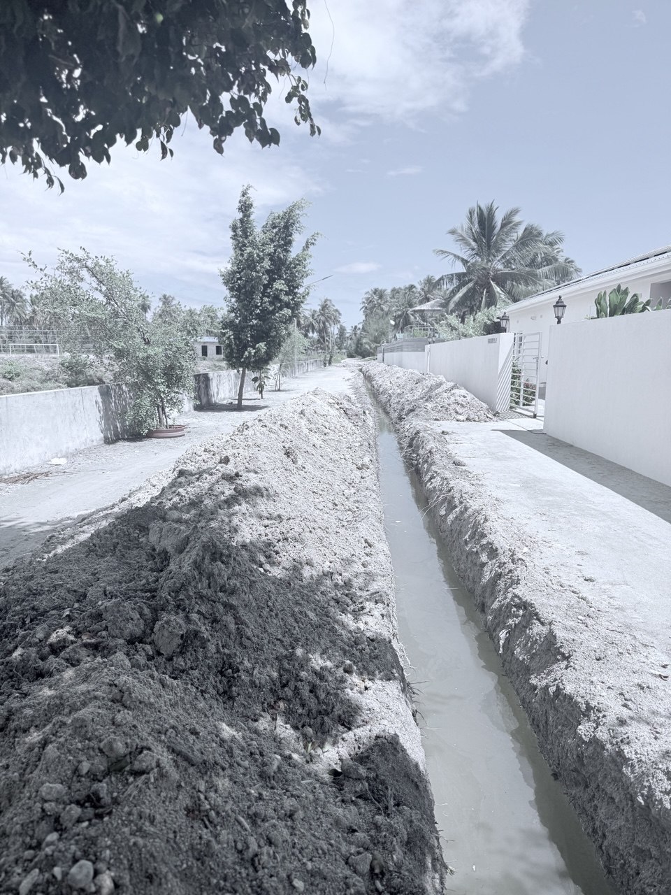 އެރައިސް ޕްރޮޖެކްތްގެ ދަށުން ކަރަންޓް ކޭބަލް އެޅުމުގެ މަސައްކަތް photo